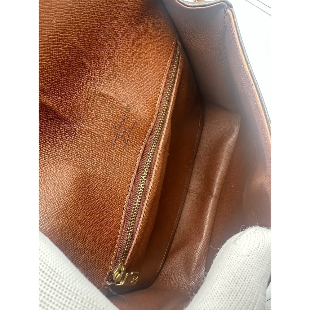 Louis Vuitton Saint Cloud GM Monogram Crossbody  Bag Gold Hardware - Picture 10 of 14